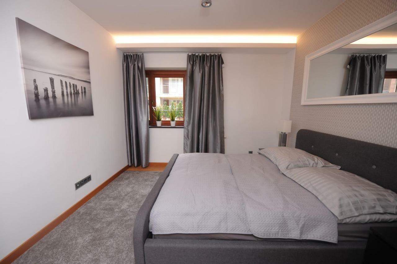 אוסטראון Apartament Zeta Lux מראה חיצוני תמונה